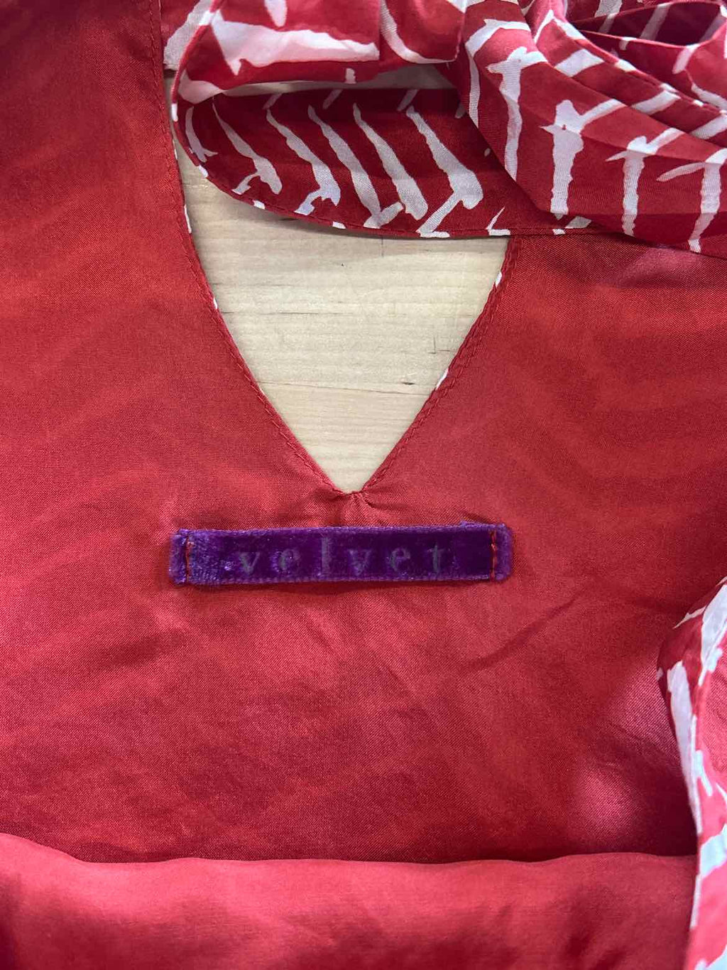 Velvet Size P Red/Cream Silk Preloved Tank
