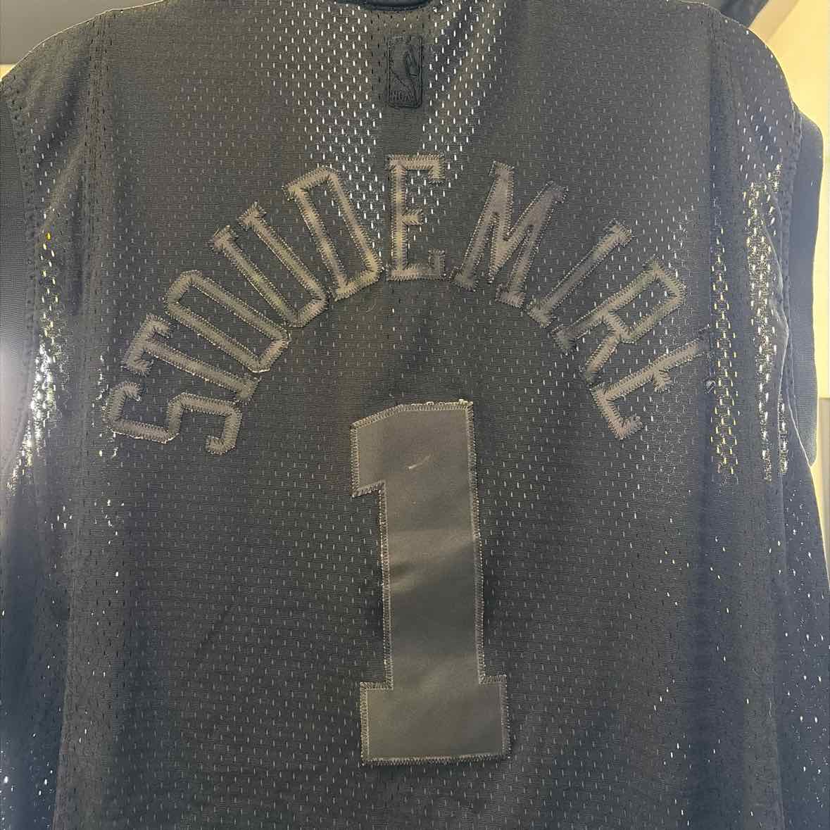 Adidas Size XL Black MENS Jersey
