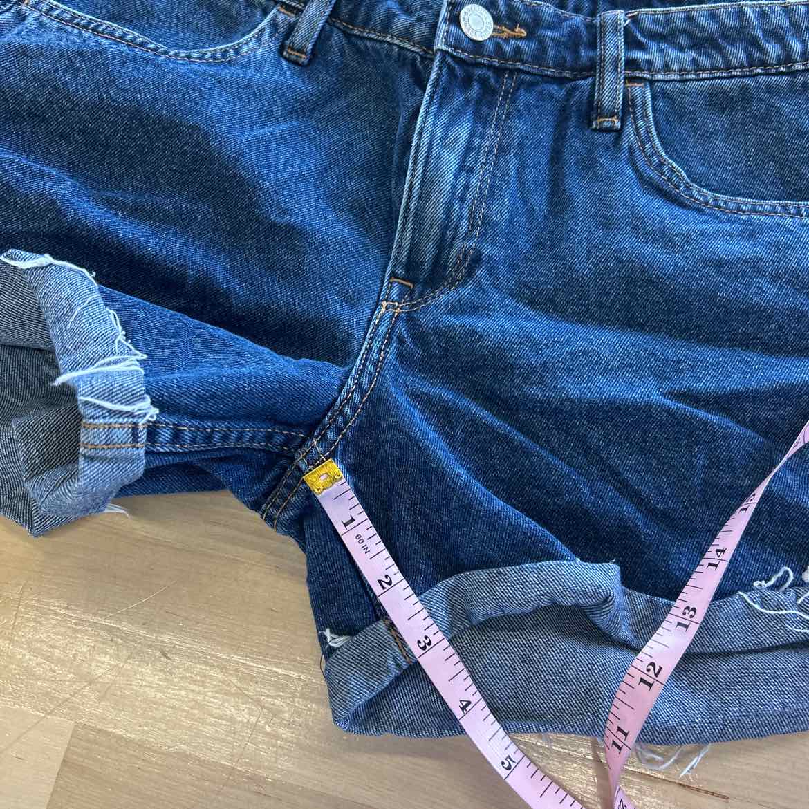 & Denim Women Size 8 Blue Denim Preloved Shorts