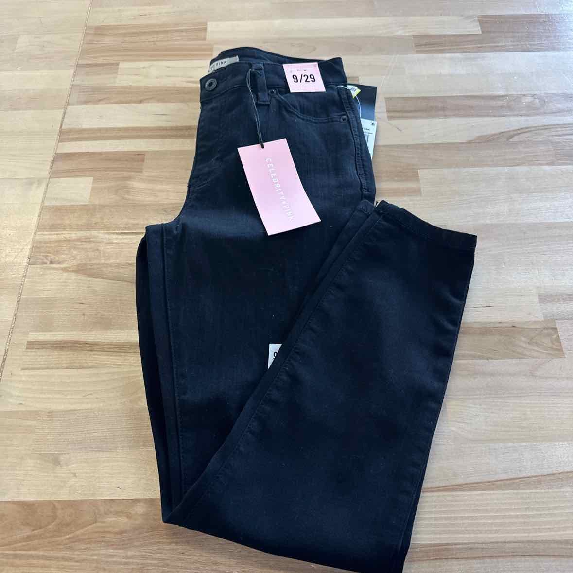 Celebrity pink Size 9 Mid Rise Skinny Ankle Jeans - Black Rinse
