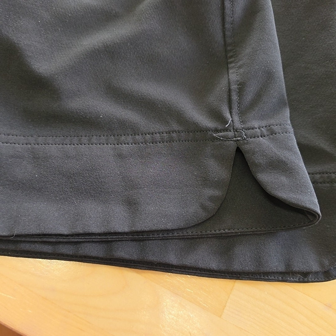 32 degrees Women Size M Black Preloved Skorts