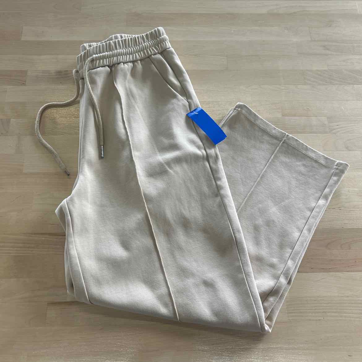 Sarasica Size S Tan Sweatpants