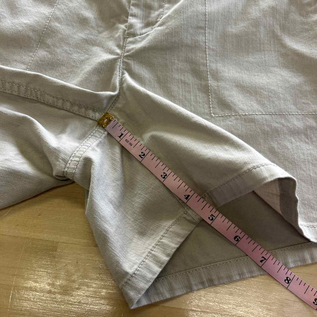 dockers Women Size 4 Tan Preloved Shorts