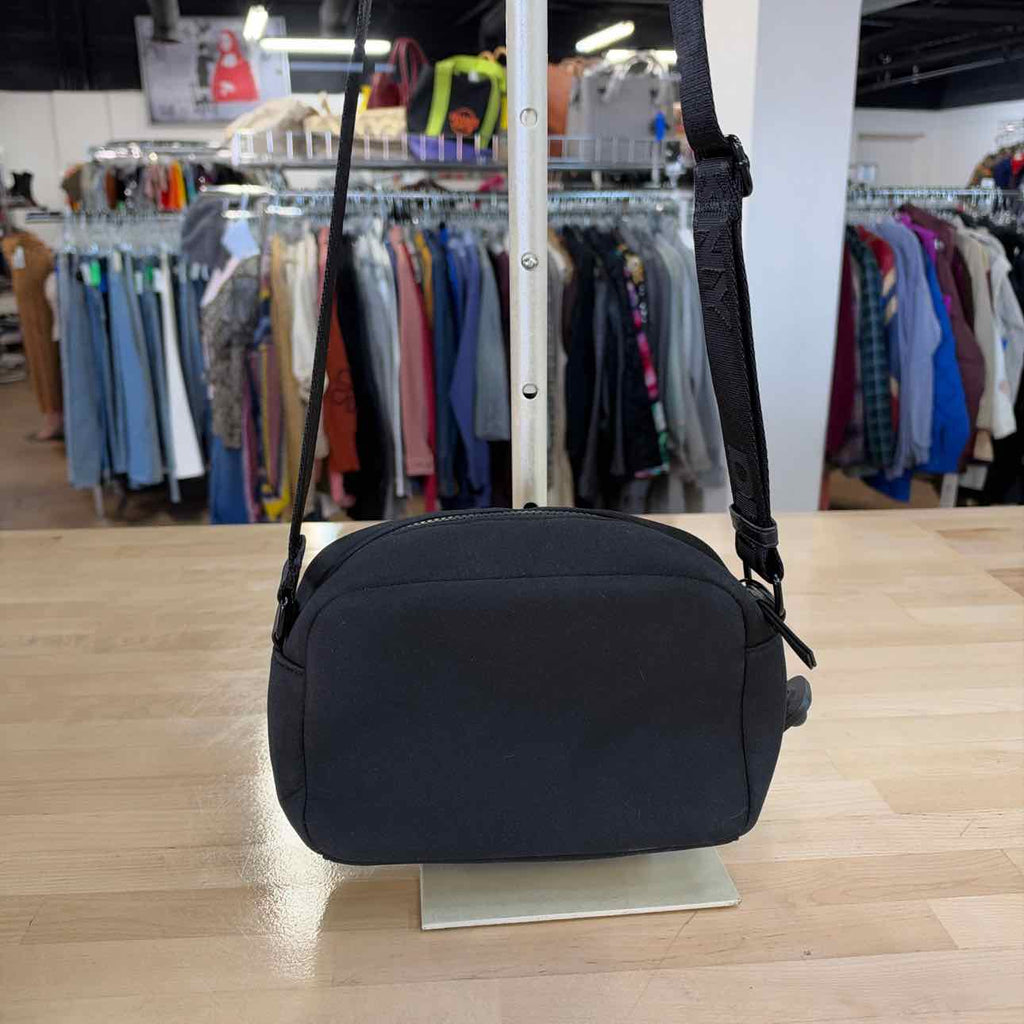 DKNY Black Nylon Camera Bag