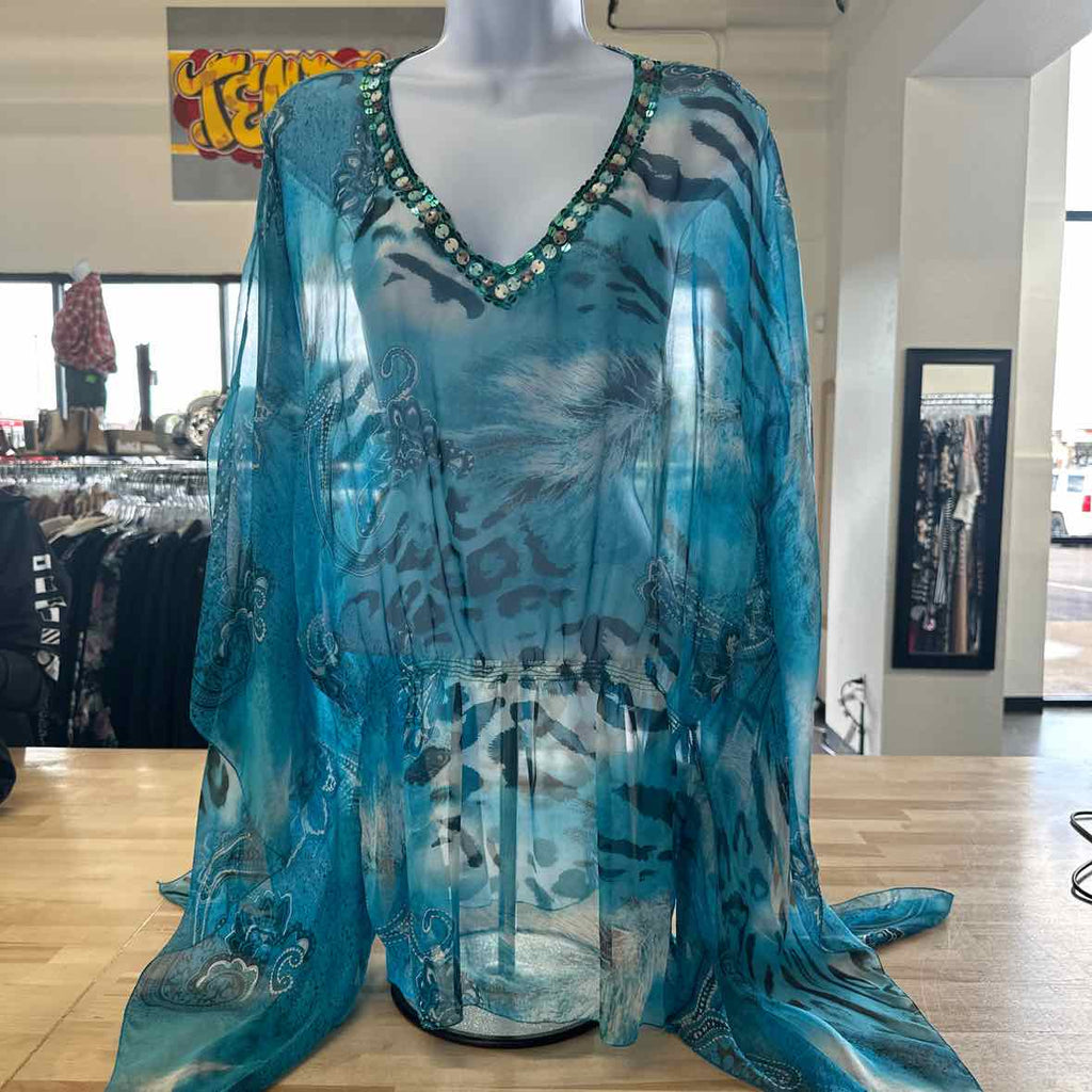 Mesmerize Size M Blue Long Sleeve