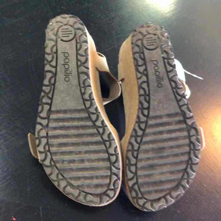 Papillio by Birkestock Size 5-6 Beige Preloved Sandals