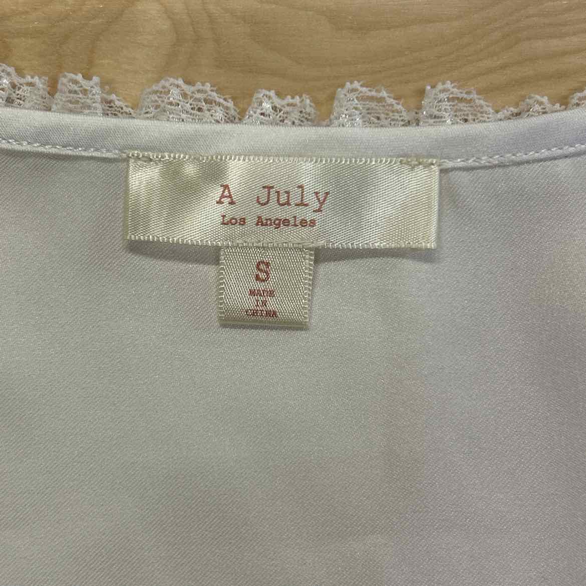 A July Size S White Satin Bolero