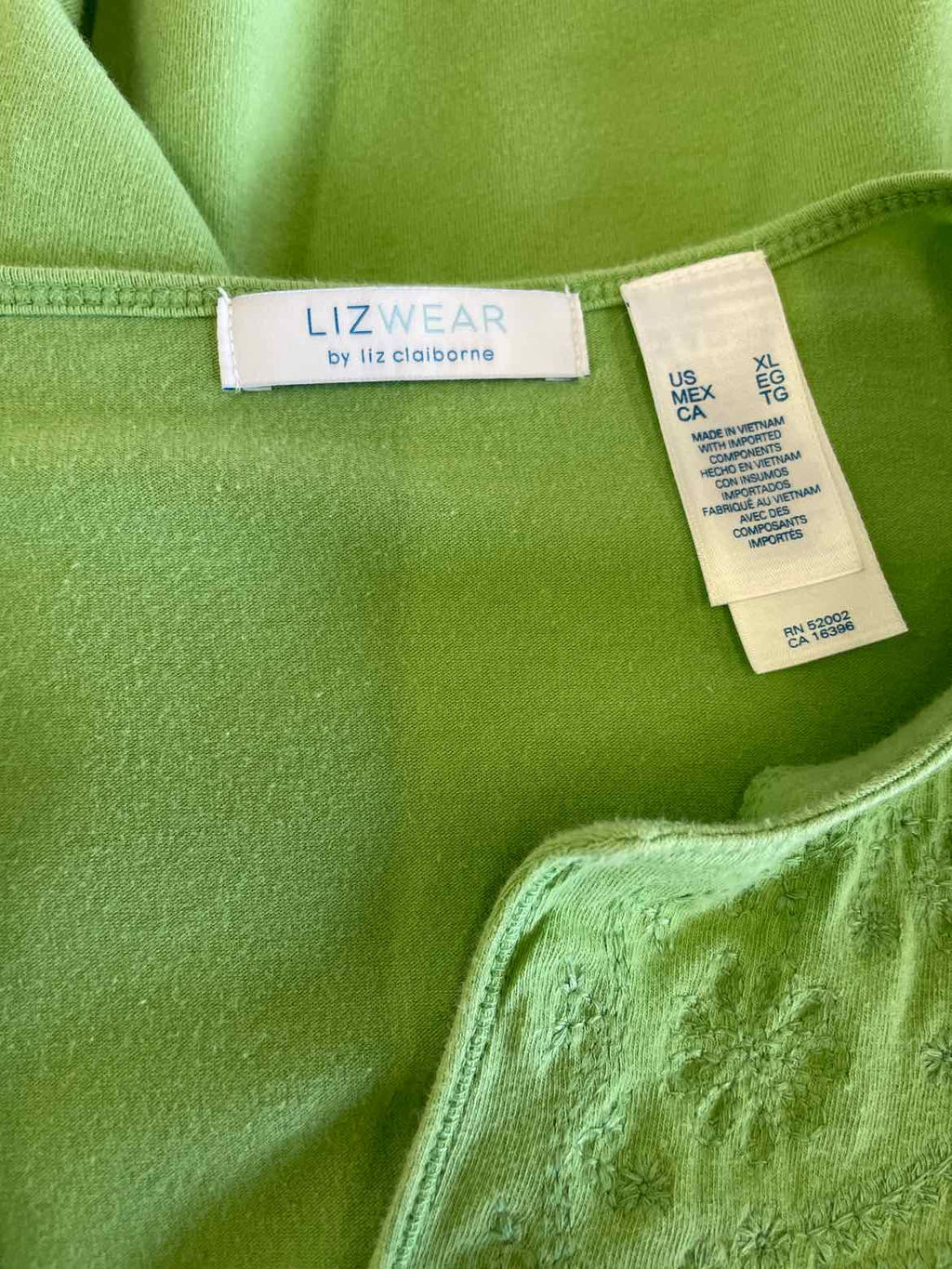 Liz Claiborne Size XL Green Long Sleeve