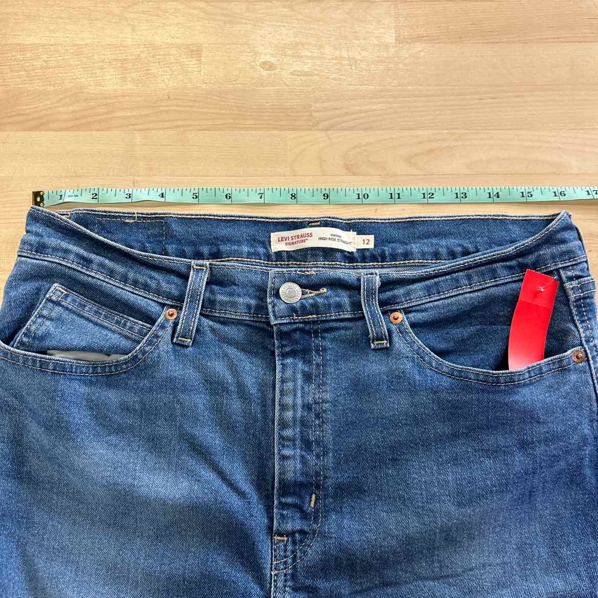 Levi's Size 12 Blue Denim Preloved Jeans