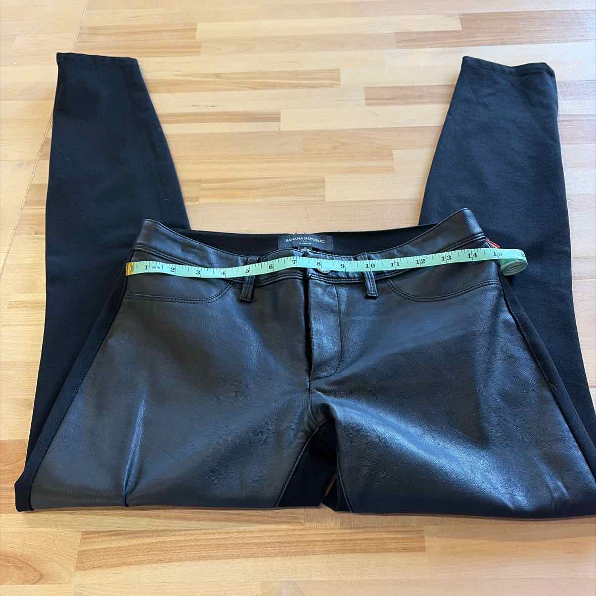 Banana Republic Size 2 Black Used Pants