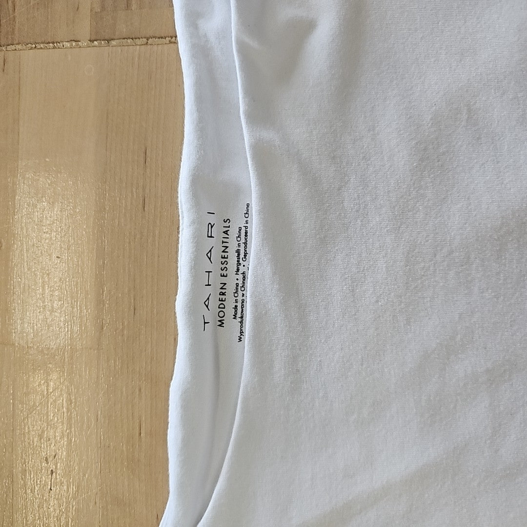Tahari Size M White Sleeveless