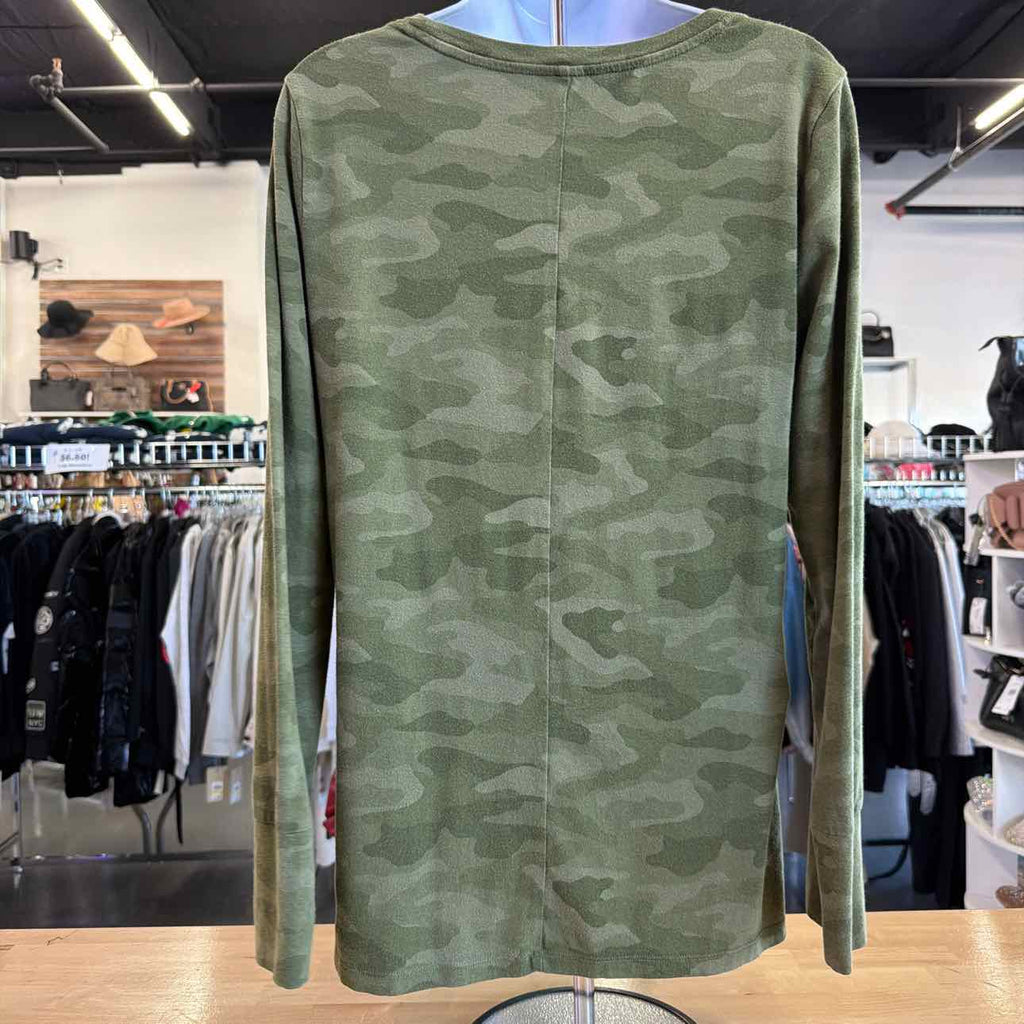 ANA Size L Green Preloved Long Sleeve