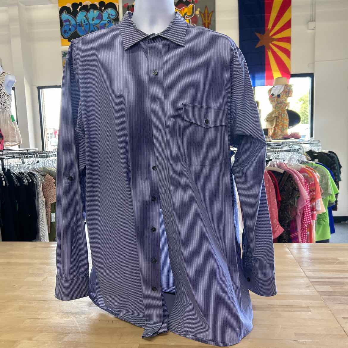 Size 2XLT Blue Preloved MENS Button Down Shirt