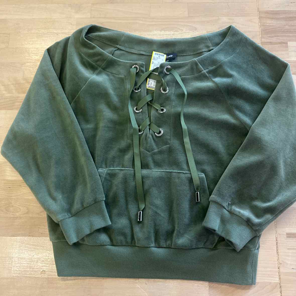 Bebe Size XS Green Sweater