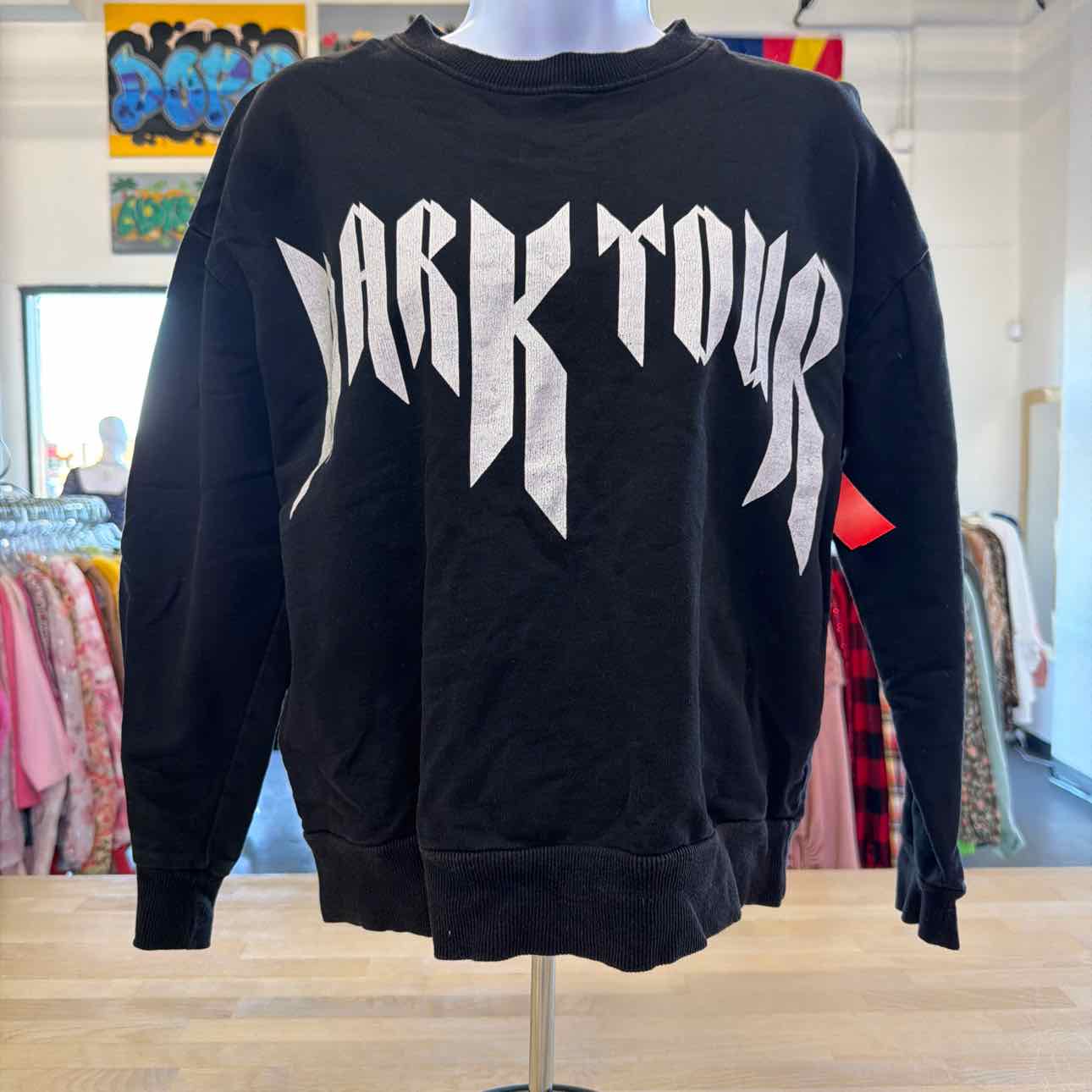 The Black Label Collection 157 Size XS Black Preloved Sweatshirt