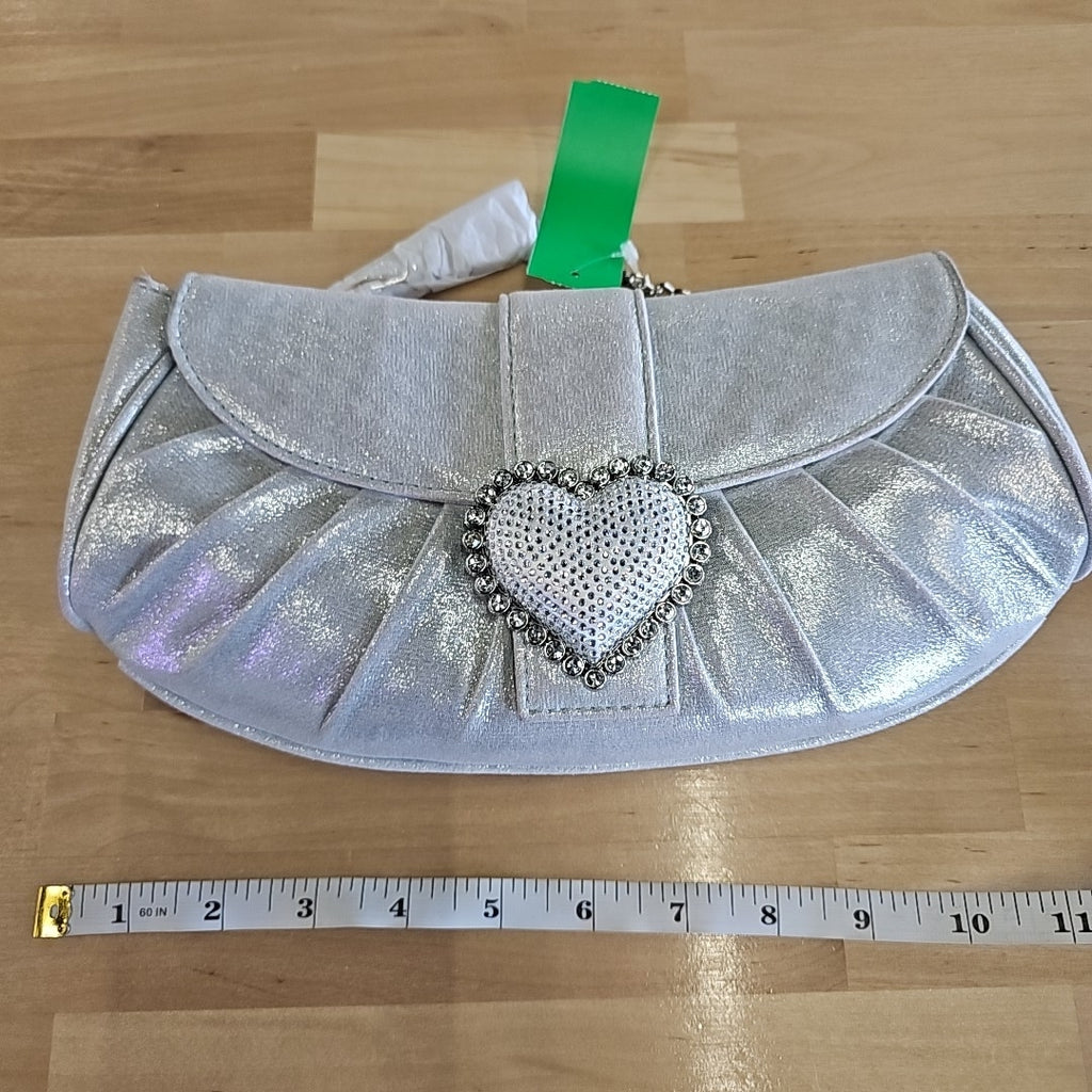 Nina Crystal Heart Adorned Clutch Handbag - True Silver