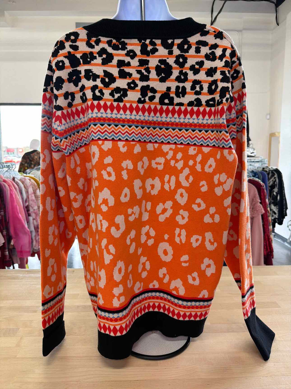 Andree Size 1X Orange Sweater
