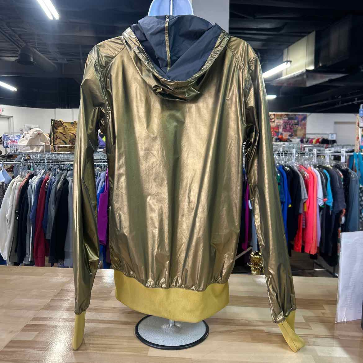 Nike Size PL Gold Preloved Athletic Jacket