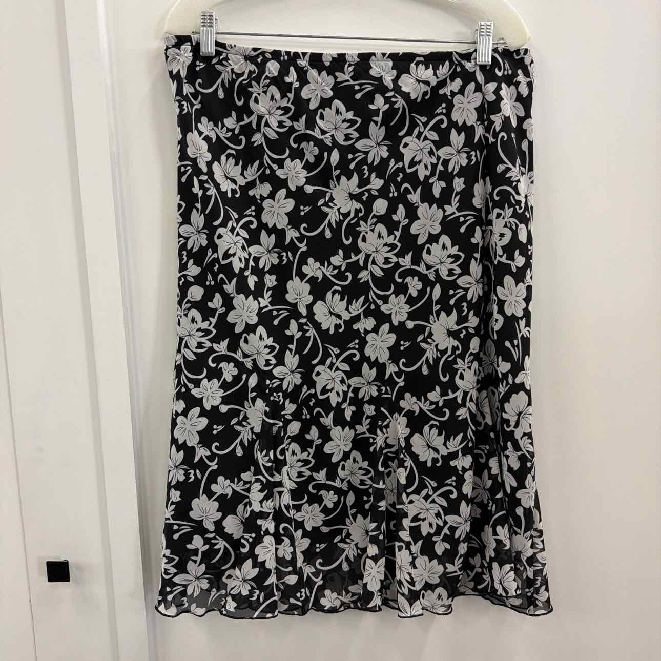 R&K Size 16 Black Preloved 2 pc Dress Set