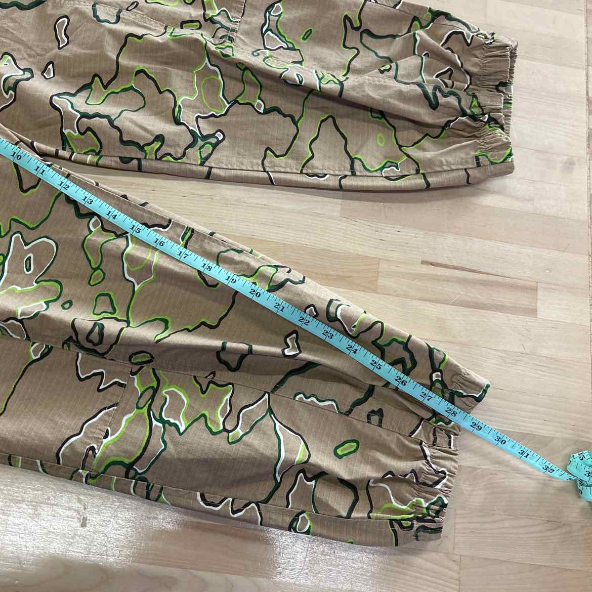 Mode of One Men's Regular-Fit Pull on Camo Print Cargo Joggers