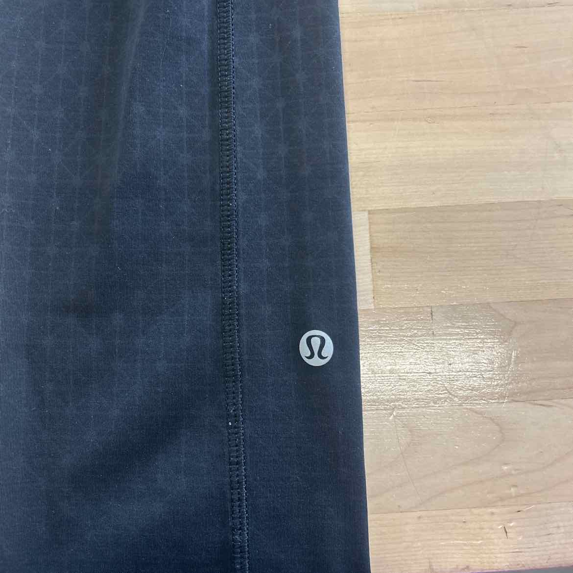 LuluLemon Size 6 Black Preloved Leggings