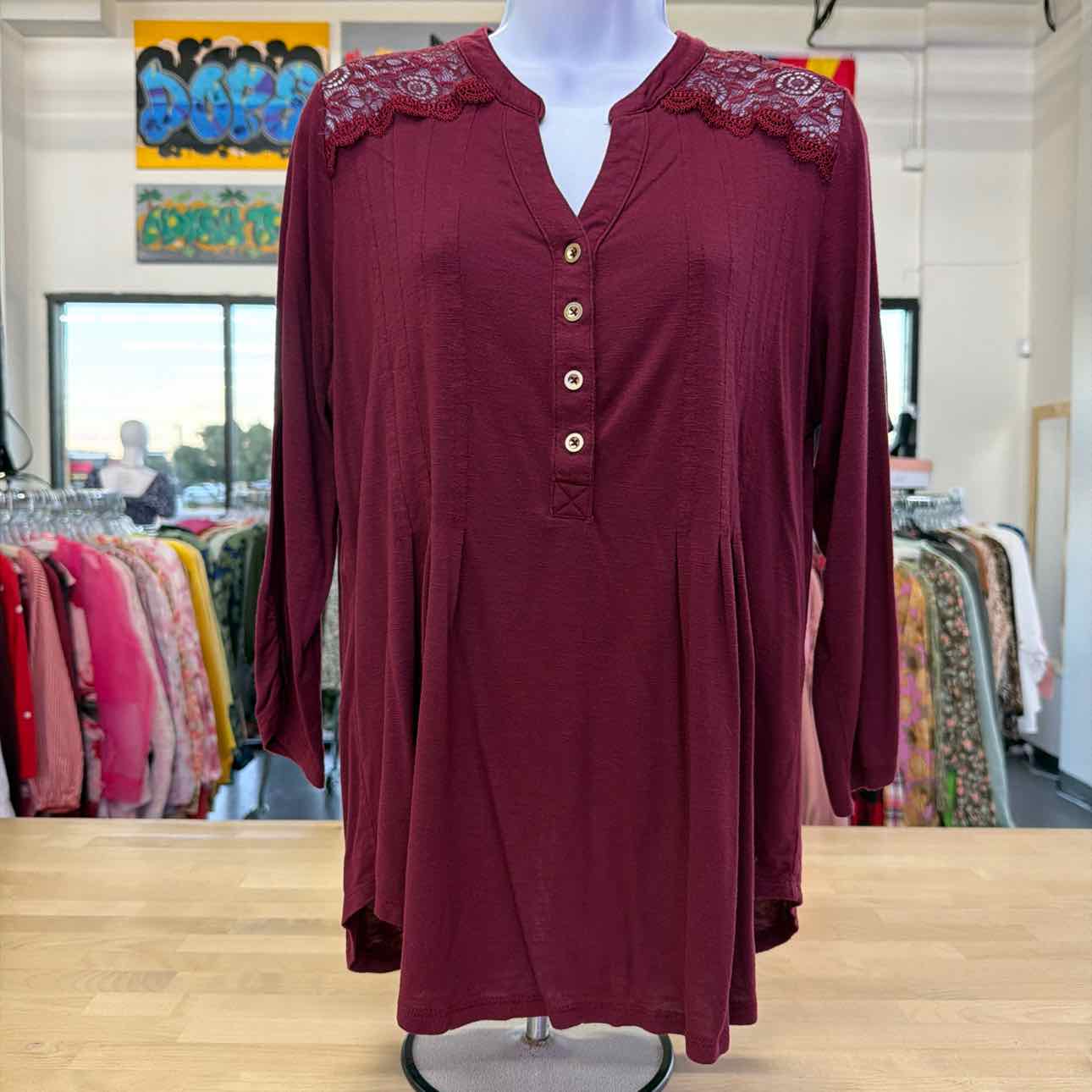 Roz & Ali Size L Burgundy Used Henley Style  Knit Top