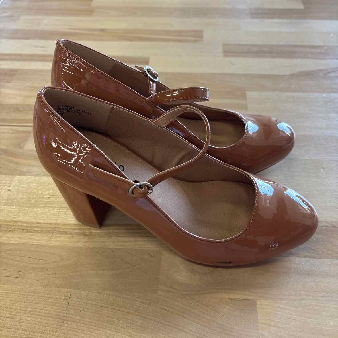 Torrid Size 8 Brown Patent New Heels