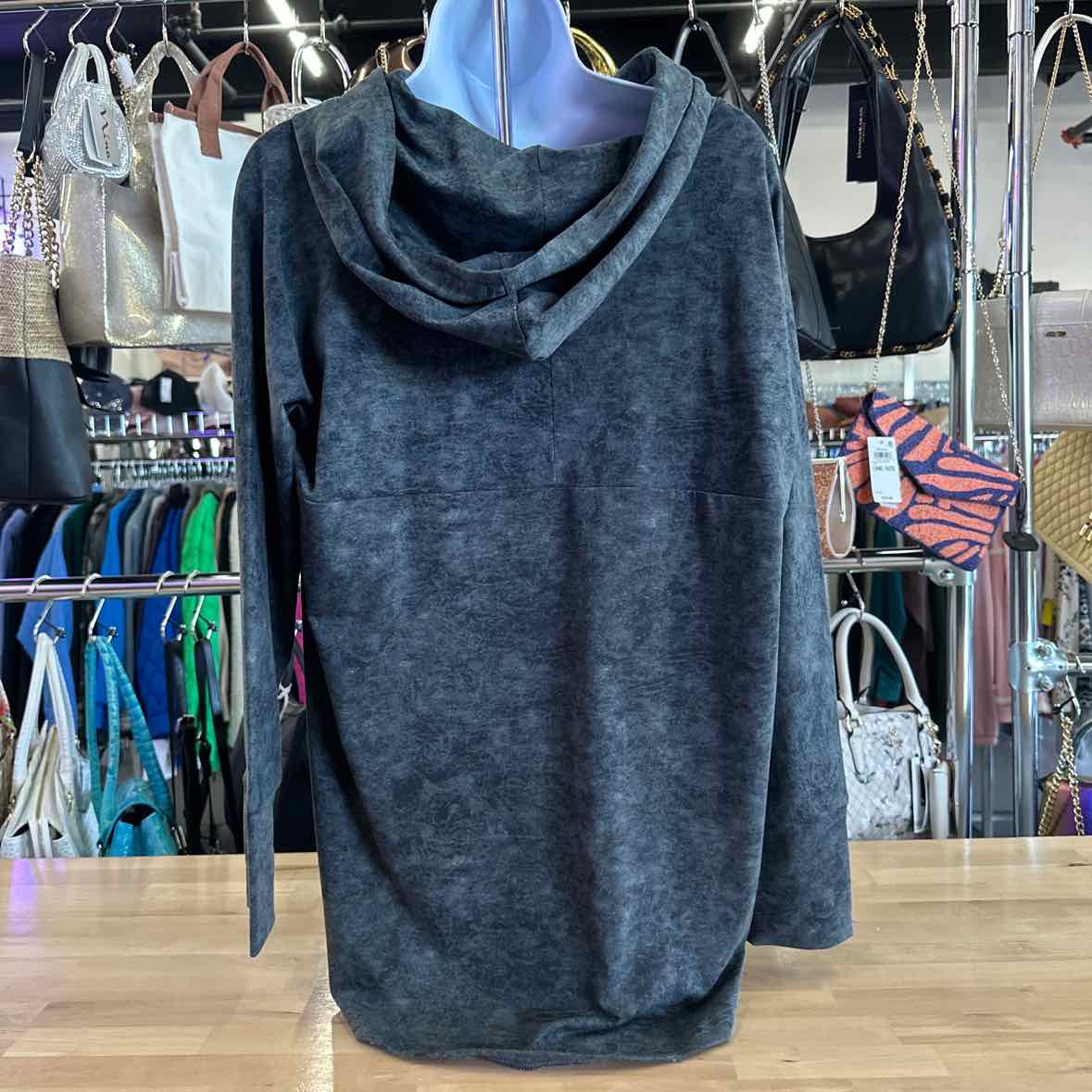 LulaRoe Size L Gray Sweater