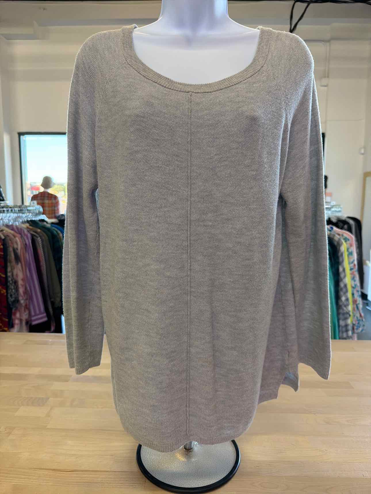 Sonoma Size S Gray Long Sleeve