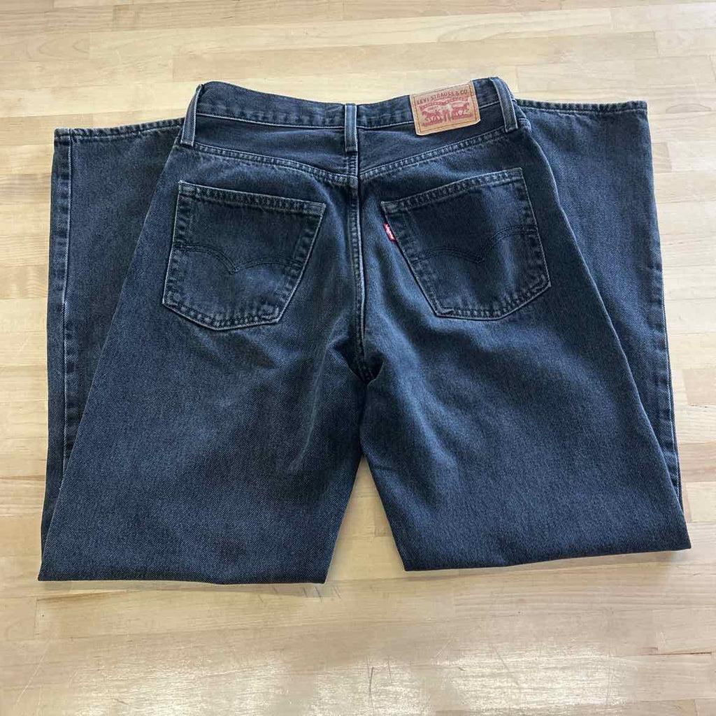 Levi's Size 26 Black Denim Preloved Jeans