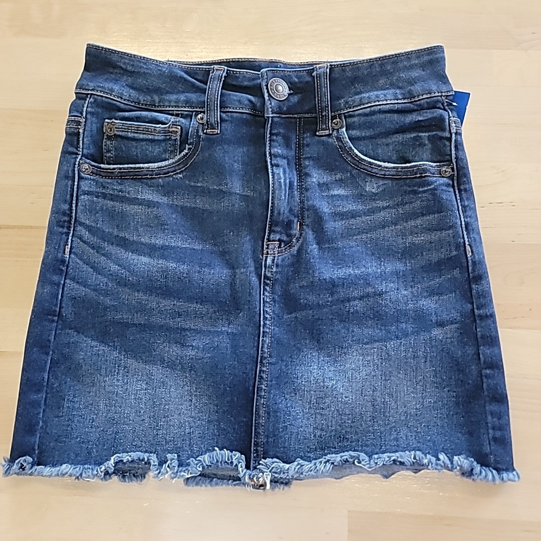 American Eagle Size 2 Blue Skirt