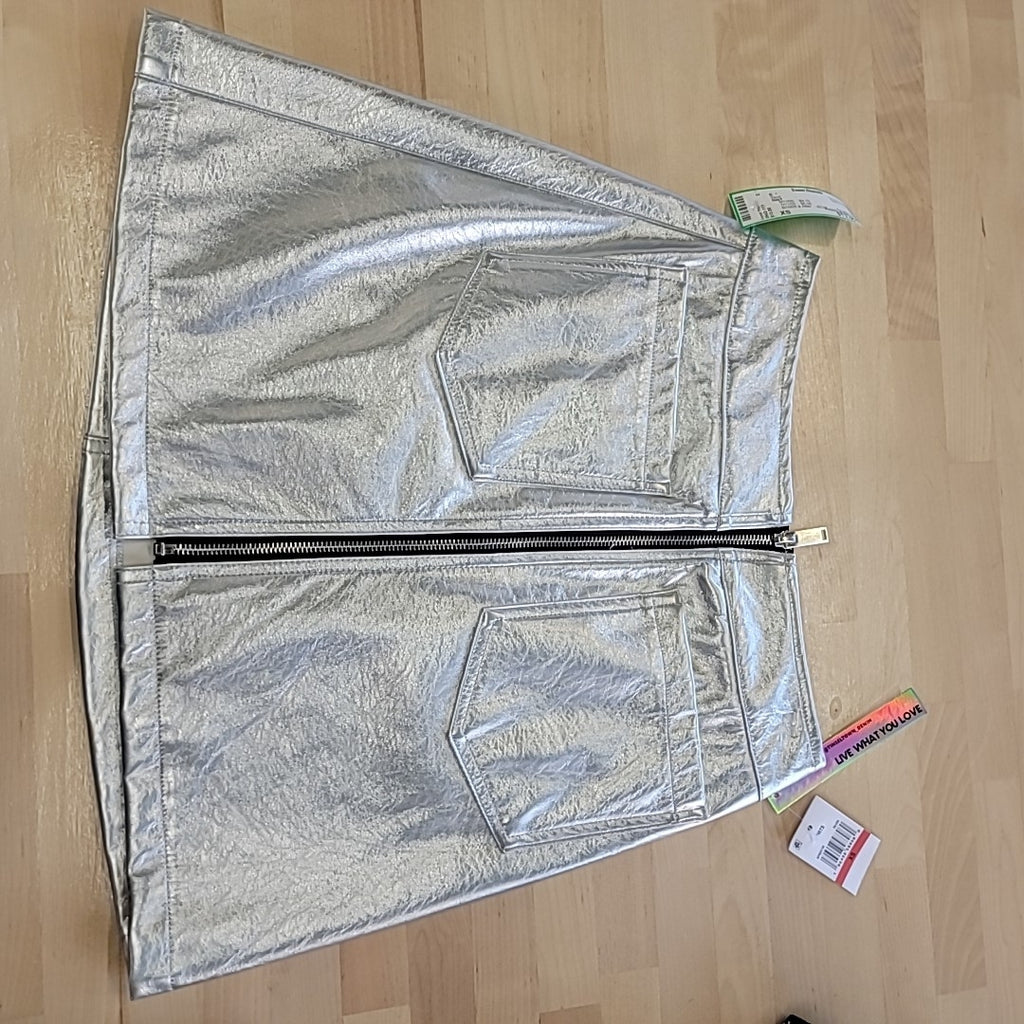 tinceltown Size XS Silver Skirt