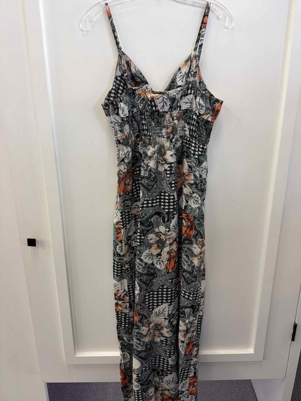 Shes Cool Size M Gray Dress