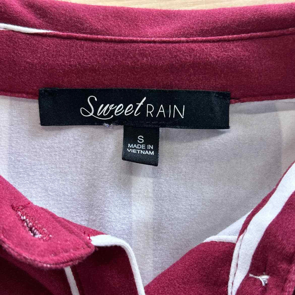 Sweet Rain Size S Burgundy Button Down Shirt