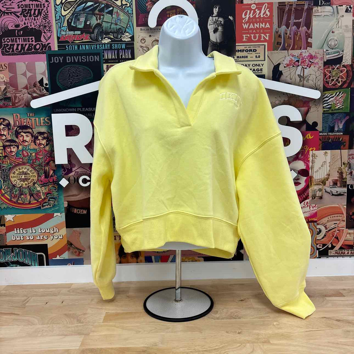 DKNY Size S Neon Yellow New Sweater