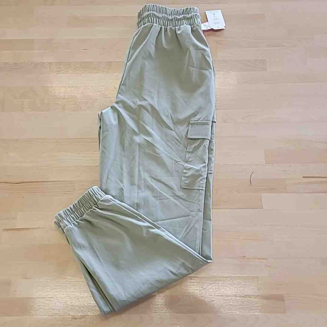 hippie rose Size M Green Pants