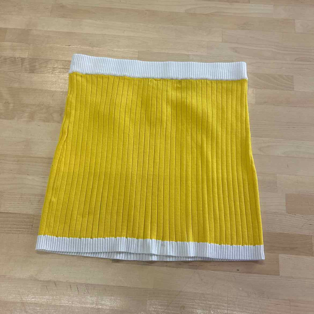 Almost Famous Size 2X Yellow Preloved Skirt