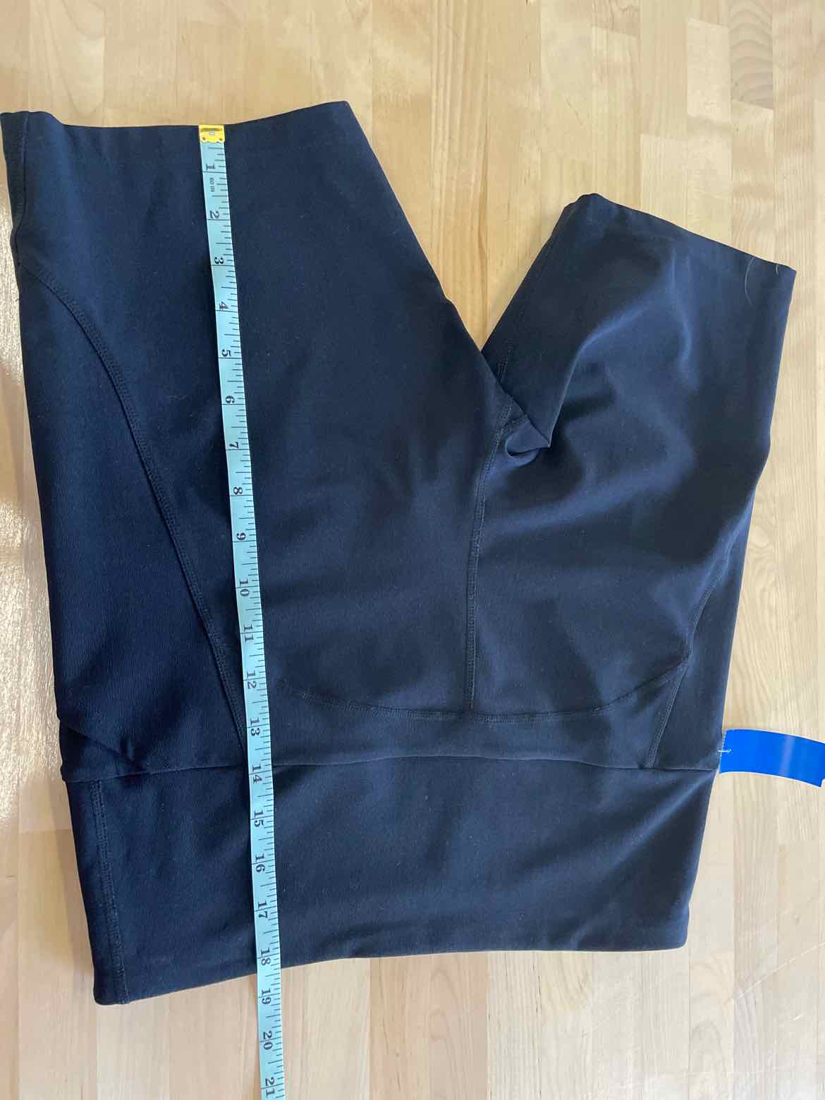 MPG Size L Black Shorts