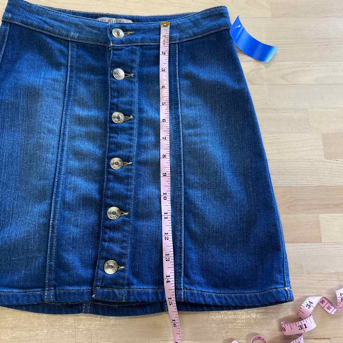 Guess Size 25 Blue Denim Preloved Skirt