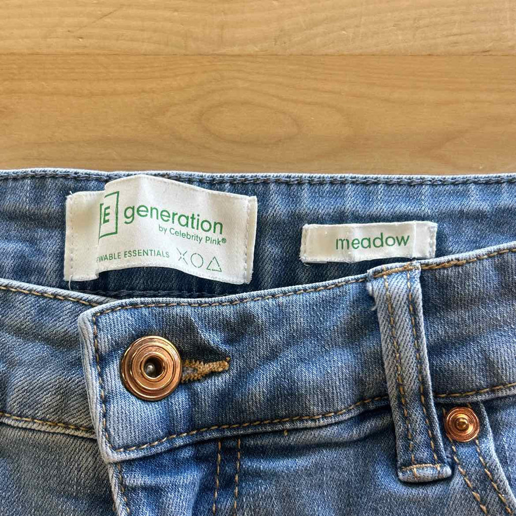 Celebrity pink Women Size 5 Light Blue Denim Preloved Shorts