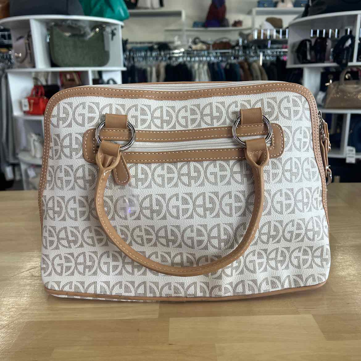 Giani Bernini Block Signature Dome Satchel - Ivory/Silver