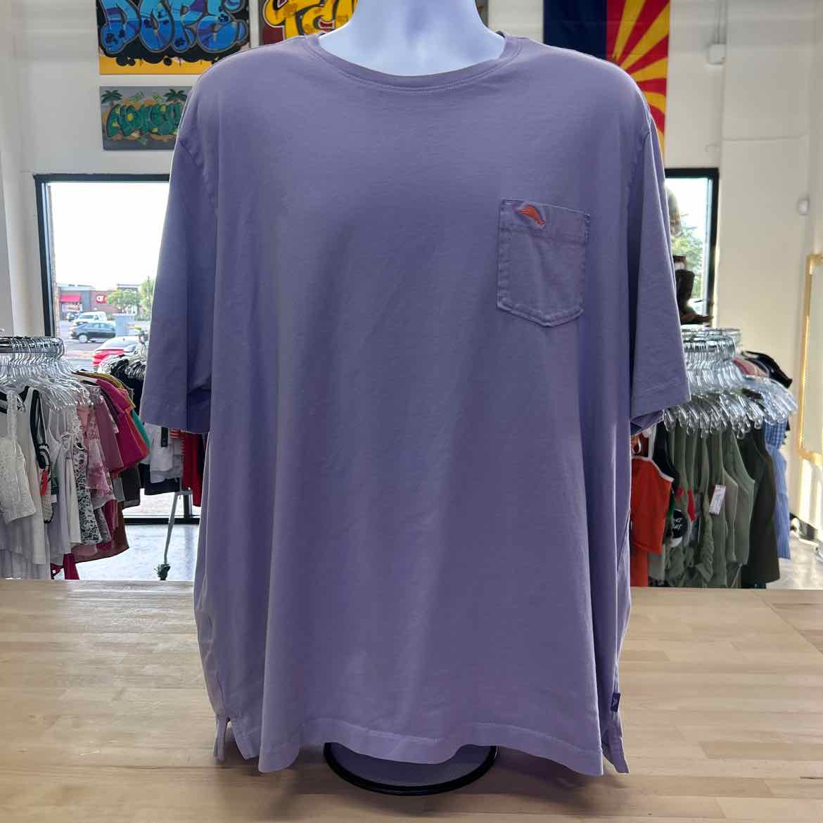 Tommy Bahama Size XXL Purple Preloved MENS T-shirt