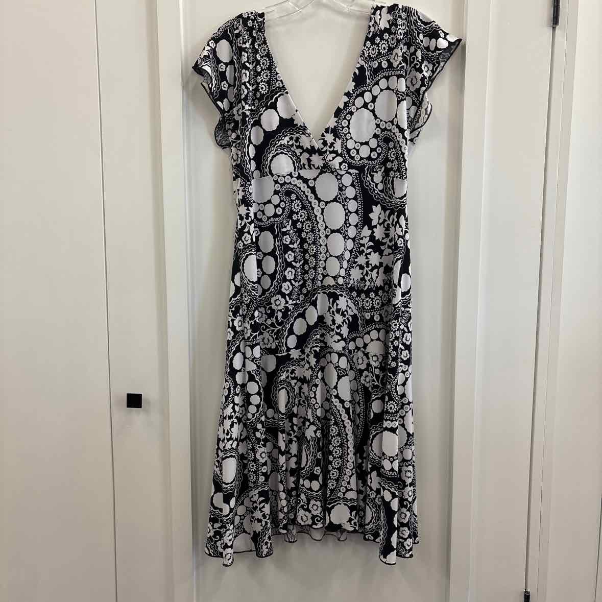 Mesmerize Size S Black White Dress