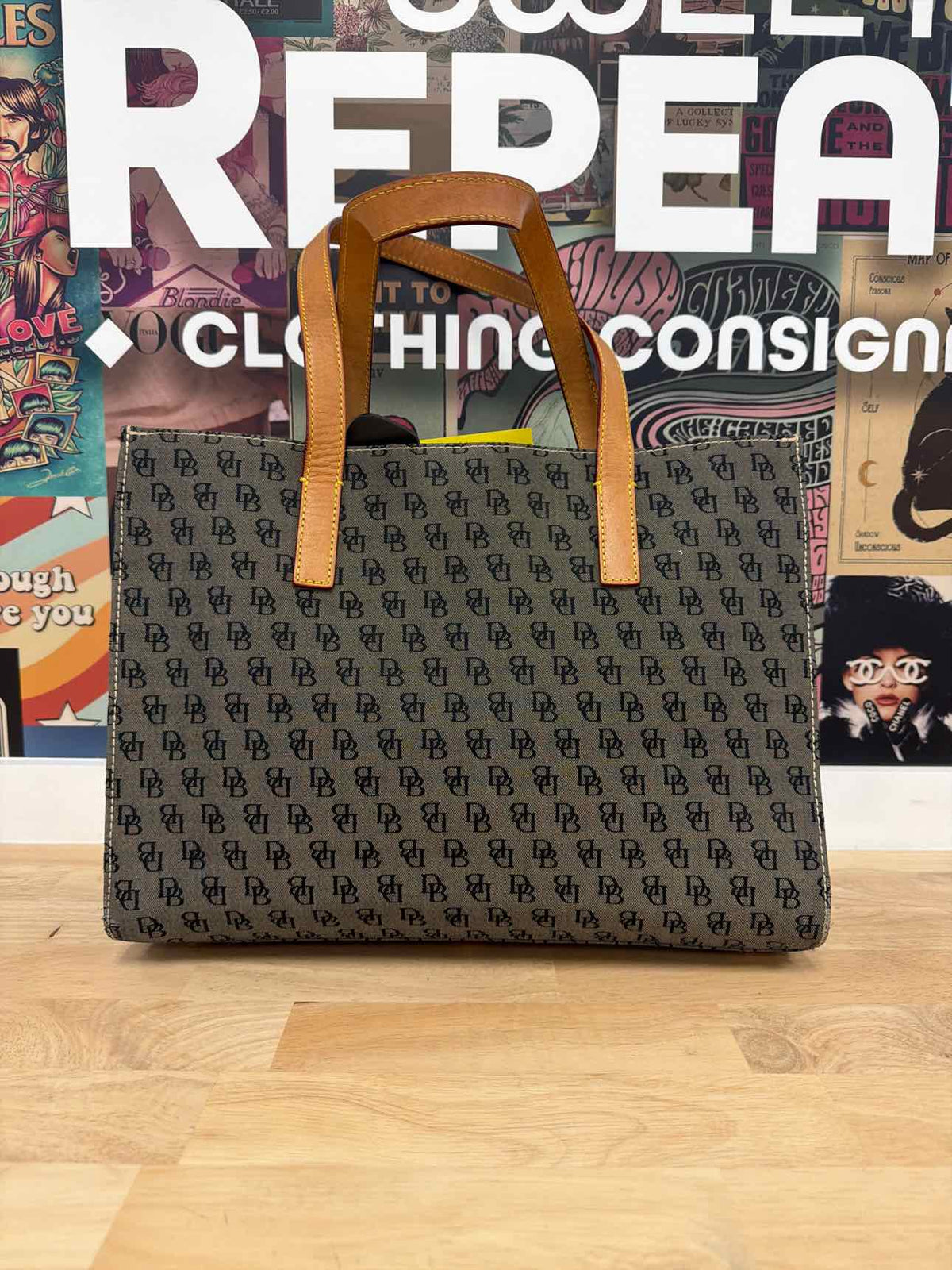 Dooney & Bourke Black Tote Purse