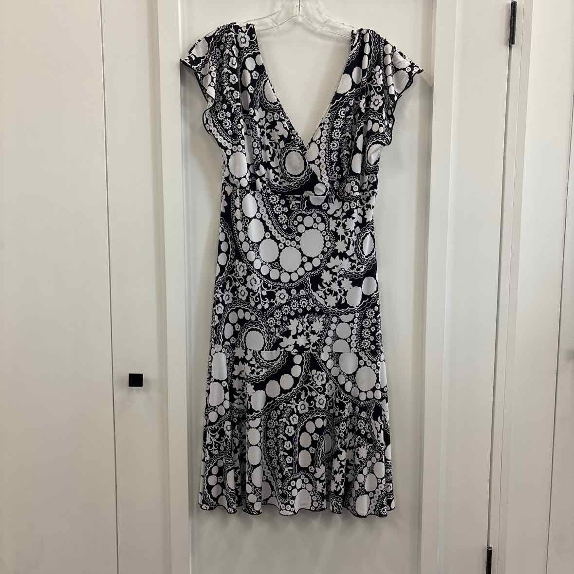 Mesmerize Size S Black White Dress