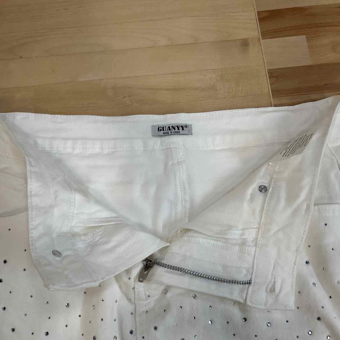 Guanny Women Size XL White Preloved Skorts