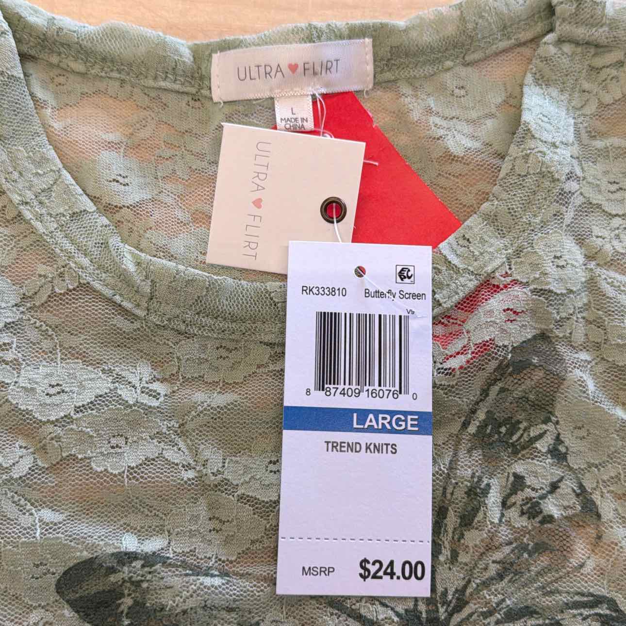 Ultra Flirt Juniors' Graphic Lace Tee - Desert Sage