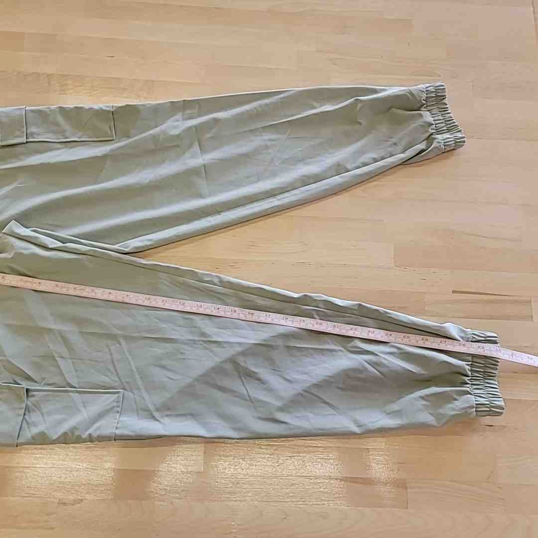 hippie rose Size M Green Pants