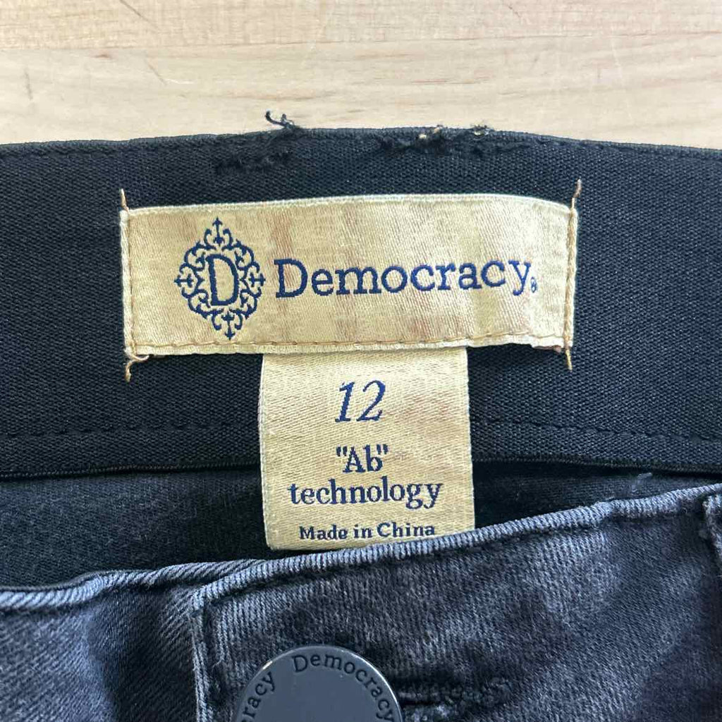 Democracy Size 12 Gray Denim Preloved Jeans