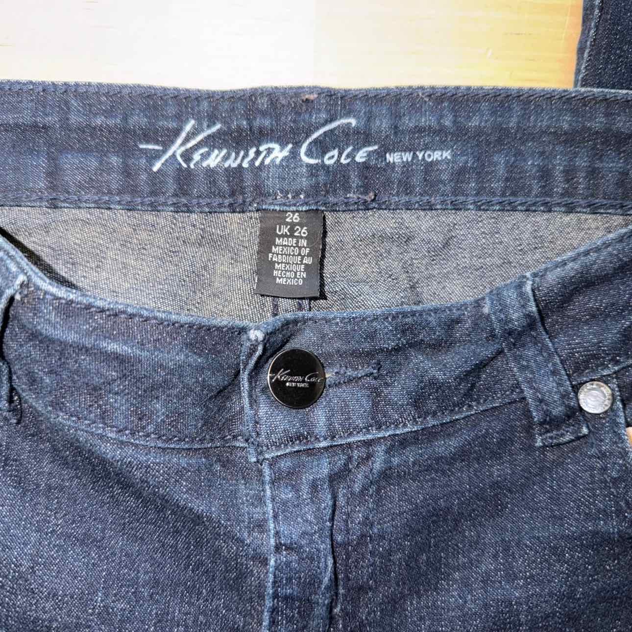 Kenneth Cole Size 2 Blue Denim Preloved Jeans